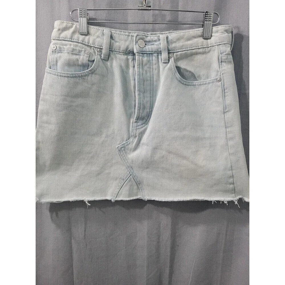 Free People  women’s Denim Mini Skirt Size 26